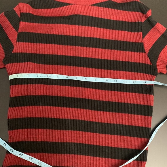 Red and black striped turtleneck size S - Picture 5 of 6